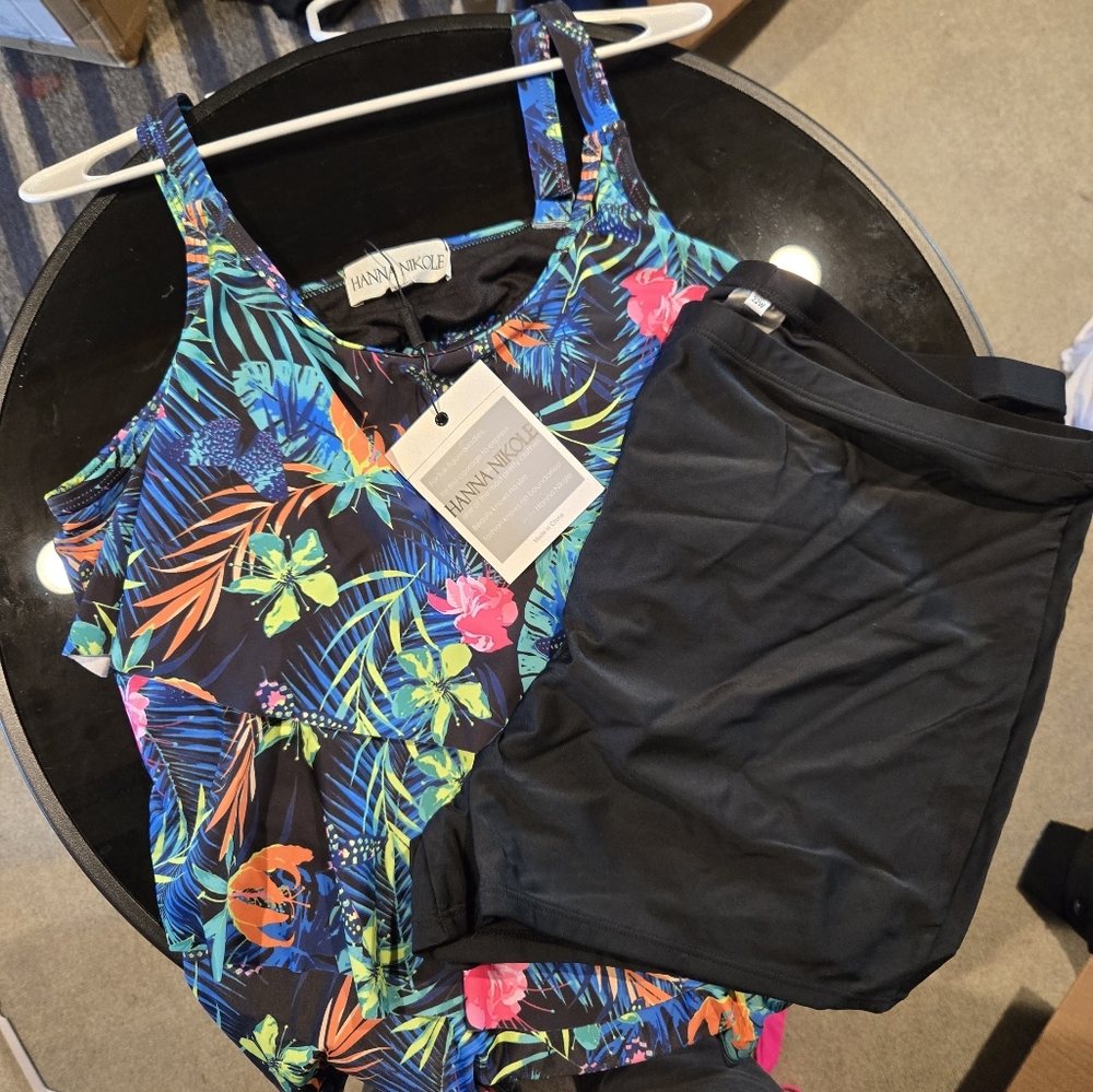 New Amazon Floral Tankini Set - Picture 2 of 2